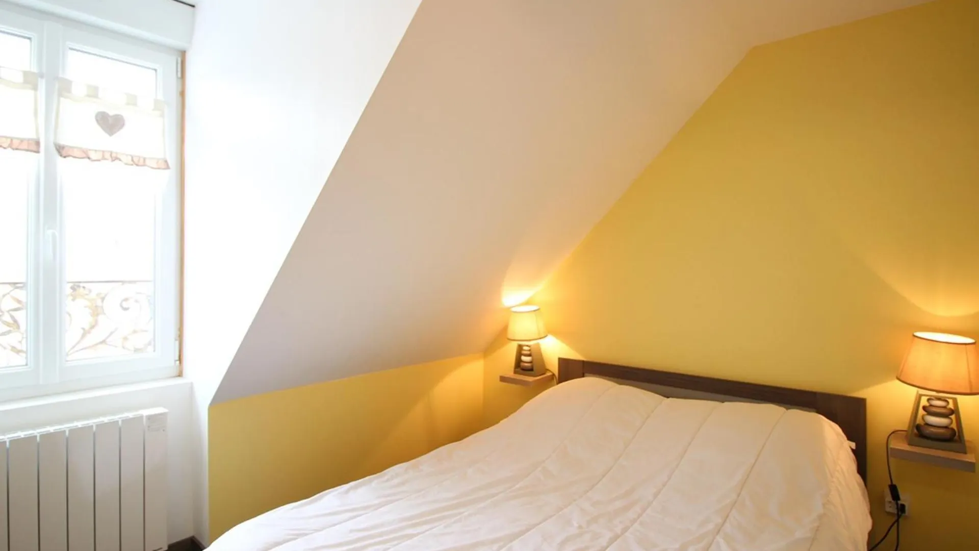 Triplex Au 1Er Etage, 250 M Des Thermes, Proche Commerces, Wifi, Max. 6 Pers., Sans Ascenseur - Fr-1-415-107 Le Mont-Dore 0*,  France