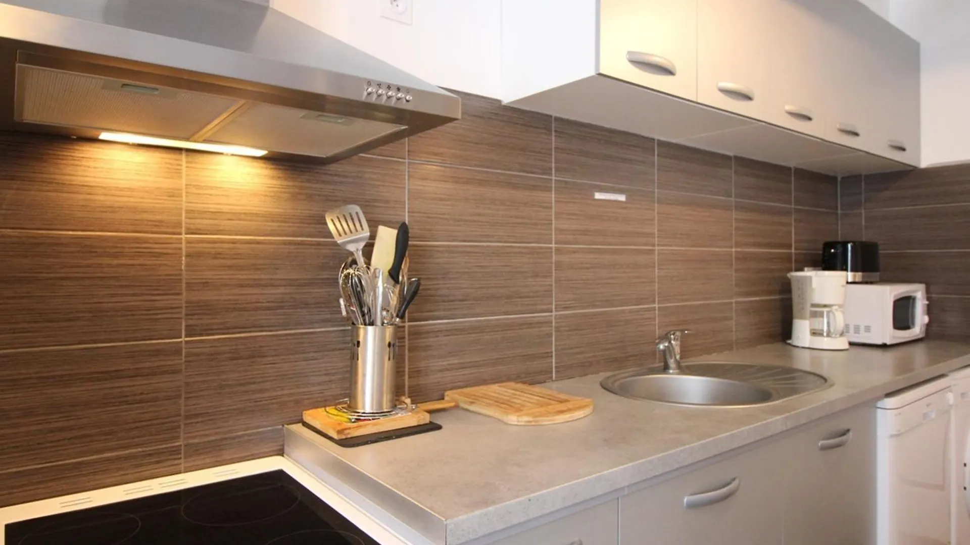 Triplex Au 1Er Etage, 250 M Des Thermes, Proche Commerces, Wifi, Max. 6 Pers., Sans Ascenseur - Fr-1-415-107 Le Mont-Dore 0*,